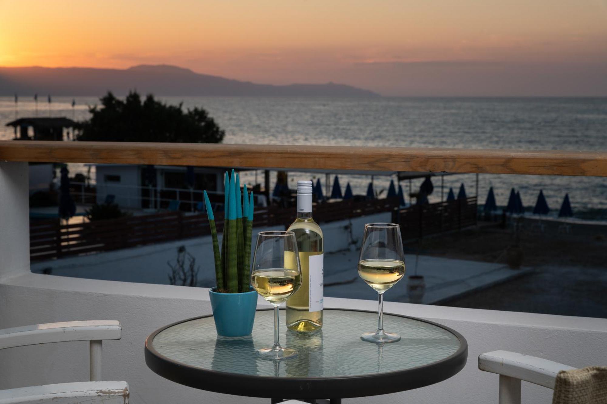 Island Concept Chania Agia Marina Екстериор снимка
